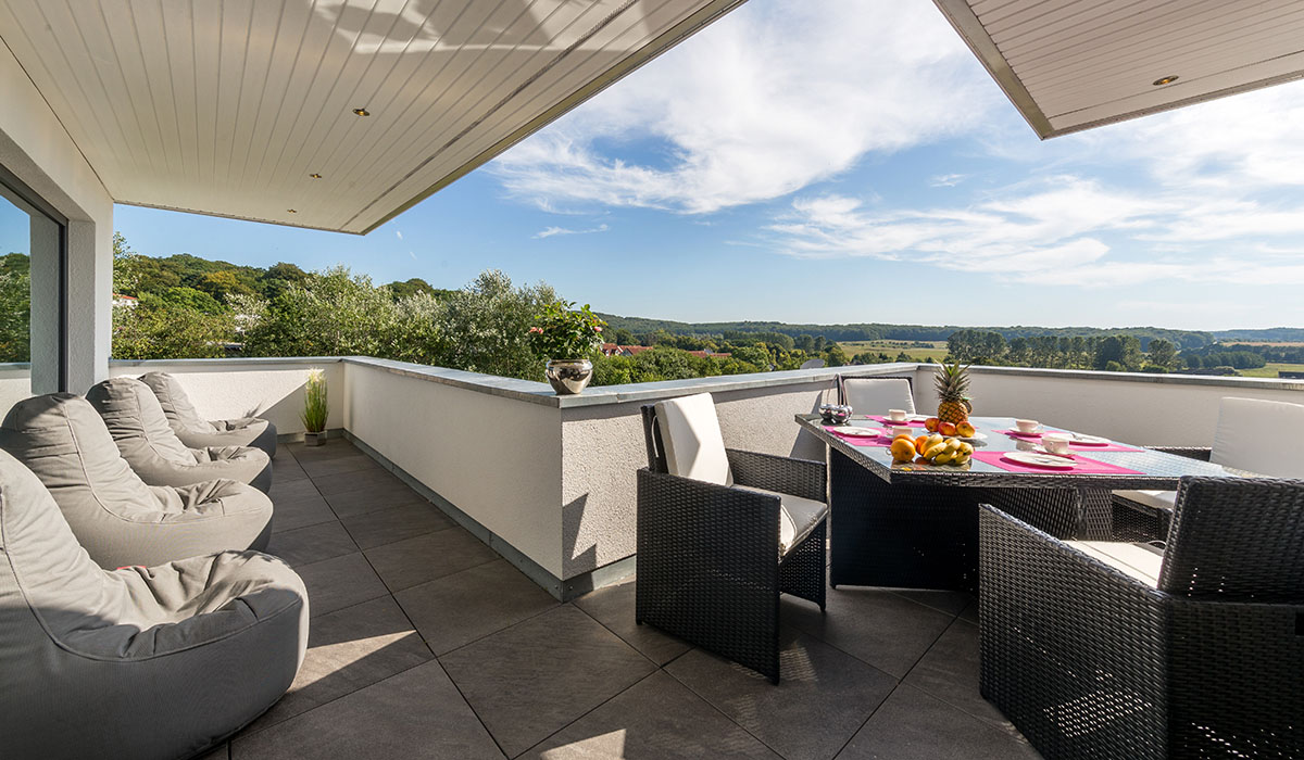 Villa Blanca Appartement Ferienhaus Dachterrasse in Suedwestlage OG